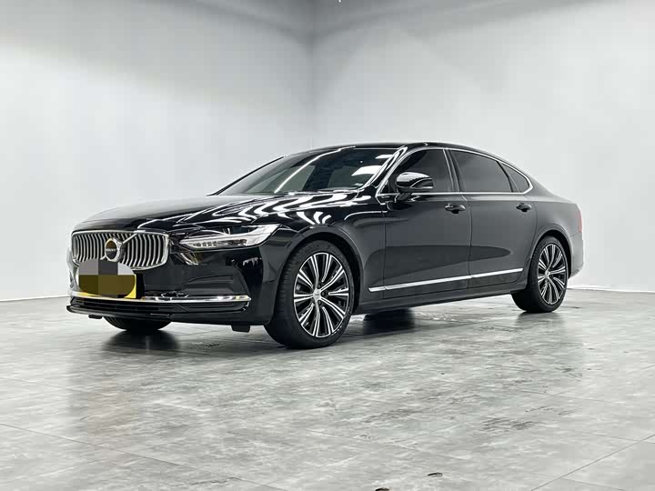 Фото 1 - Volvo S90