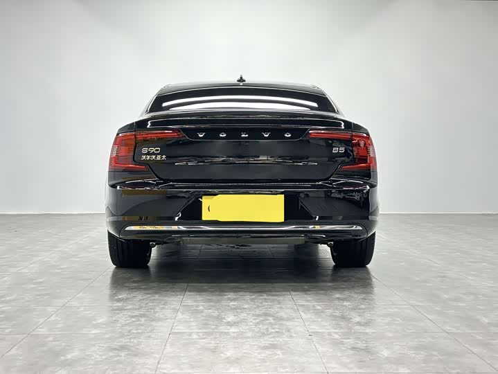 Фото 5 - Volvo S90