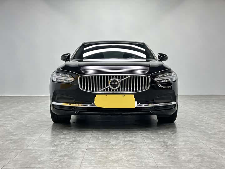 Фото 8 - Volvo S90