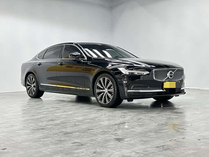 Фото 9 - Volvo S90