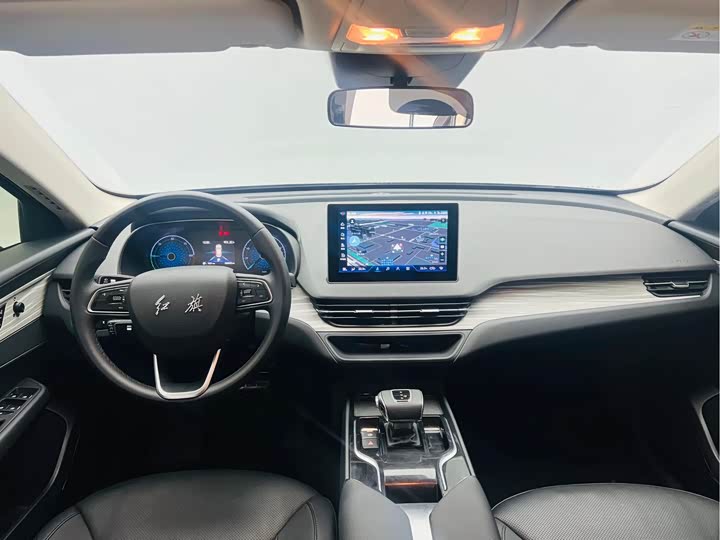 Фото 7 - Hongqi E-QM5