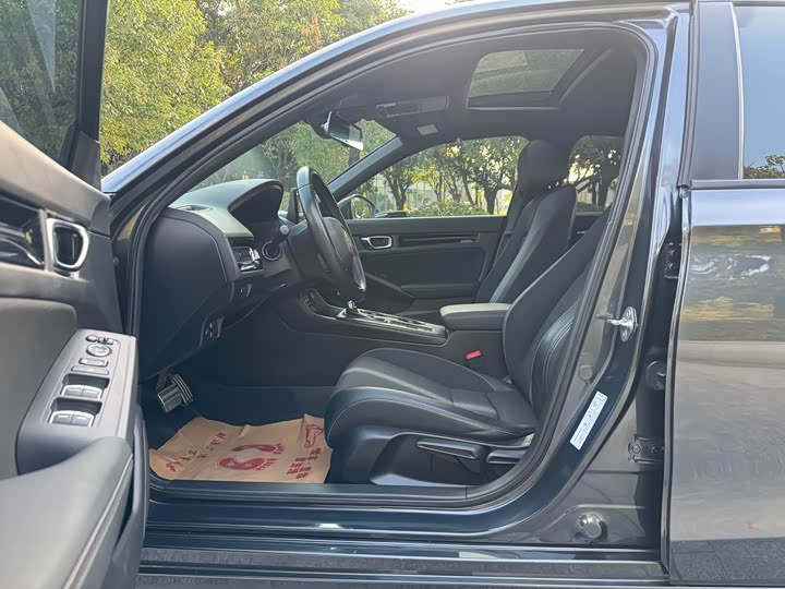 Фото 6 - Honda Civic