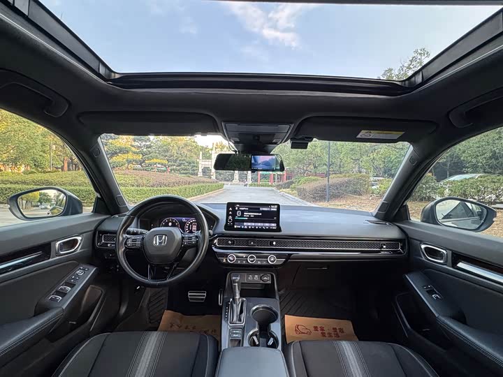 Фото 9 - Honda Civic