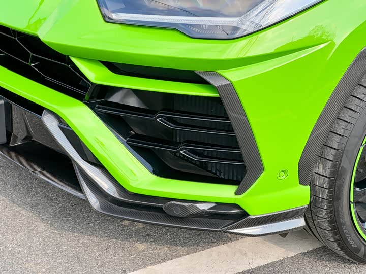 Фото 9 - Lamborghini Urus