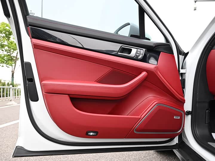 Фото 5 - Porsche Panamera