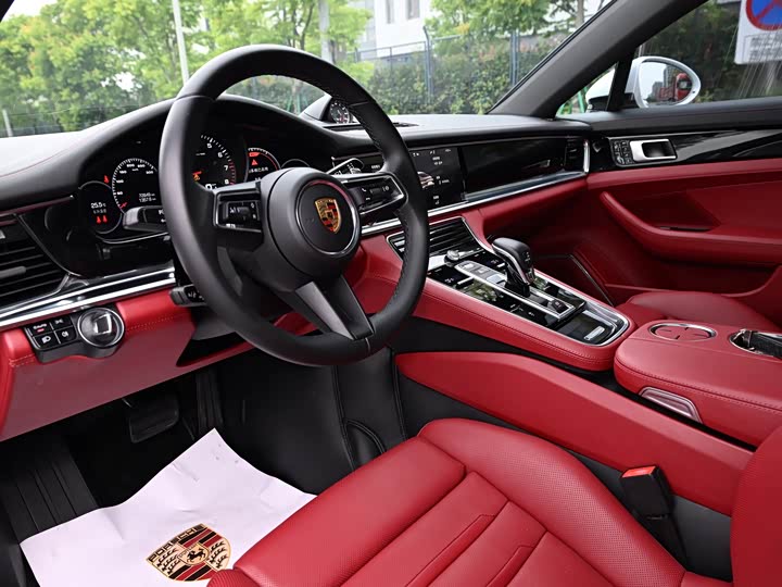 Фото 6 - Porsche Panamera