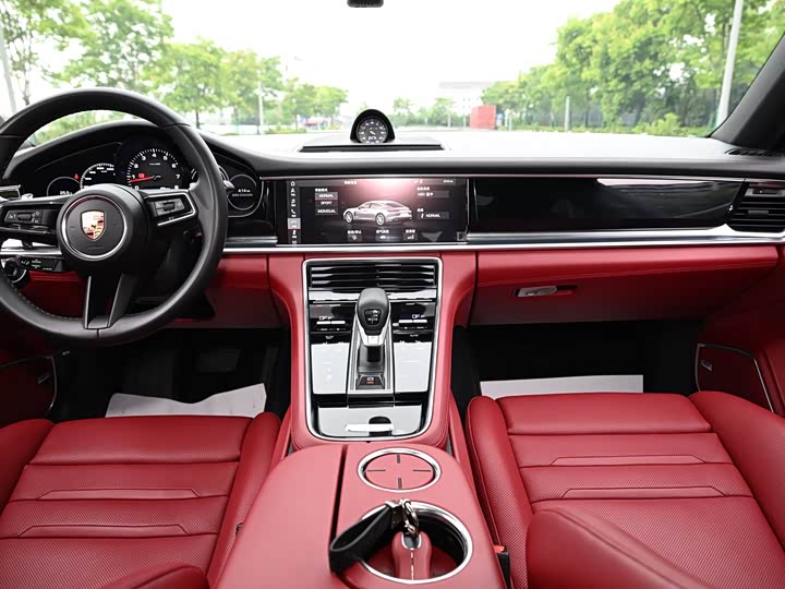 Фото 8 - Porsche Panamera