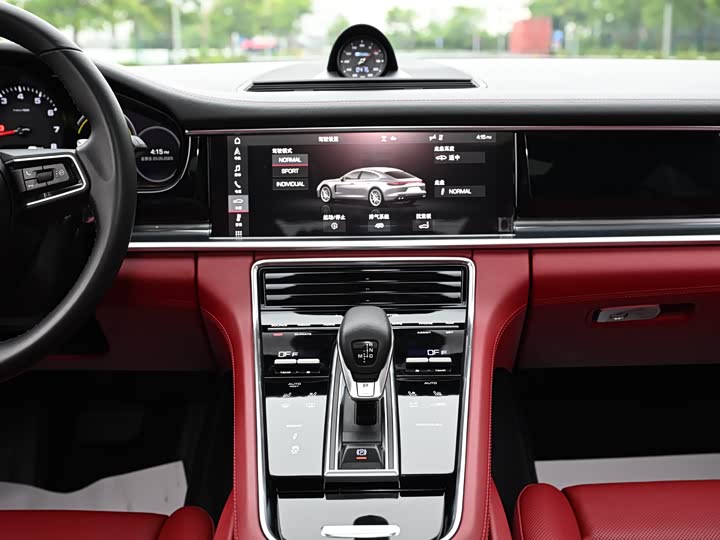 Фото 9 - Porsche Panamera