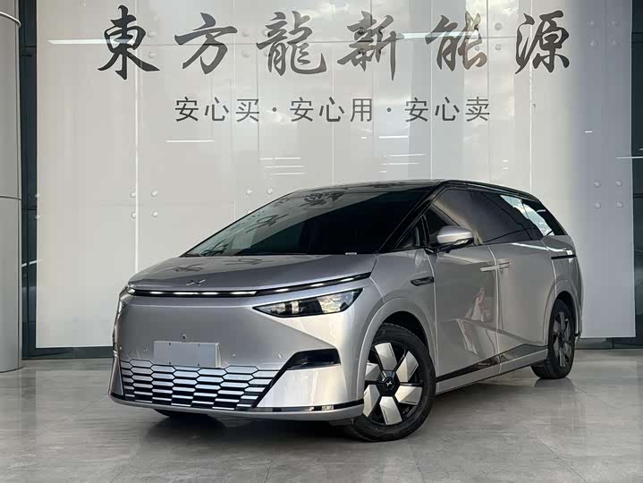 Фото 1 - XPeng X9