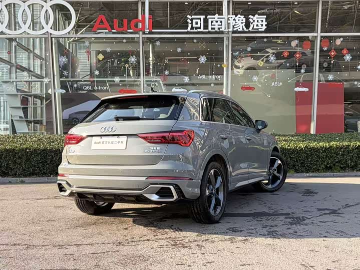 Фото 4 - Audi Q3