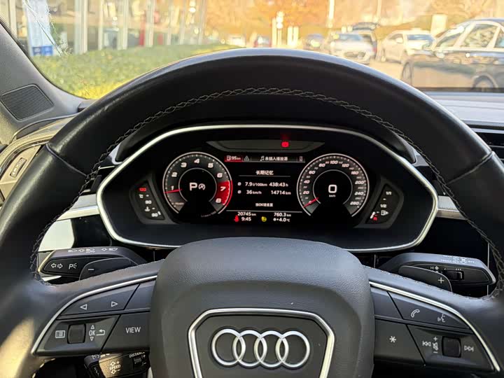 Фото 6 - Audi Q3