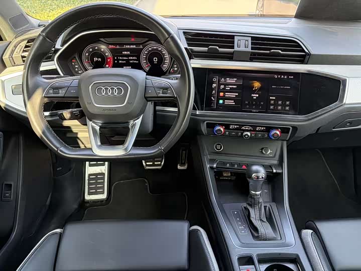 Фото 7 - Audi Q3