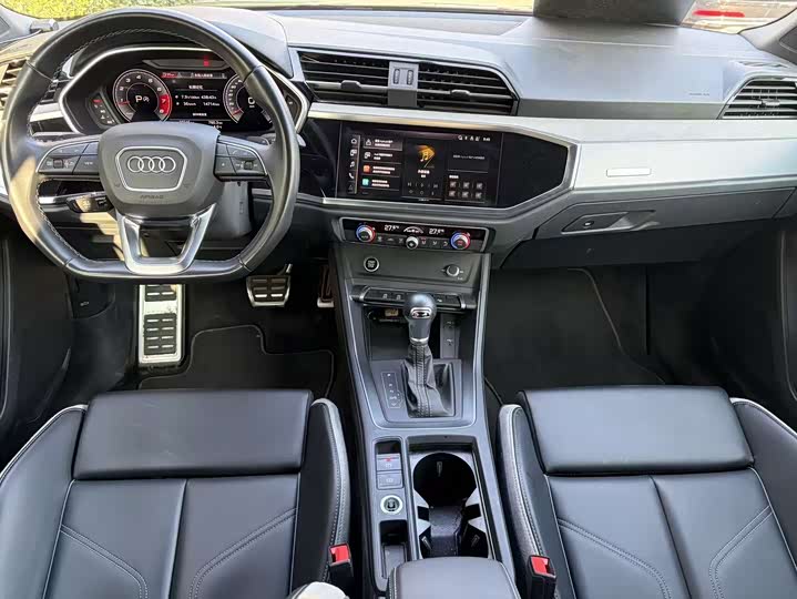 Фото 8 - Audi Q3