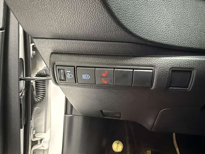 Фото 9 - Toyota Corolla