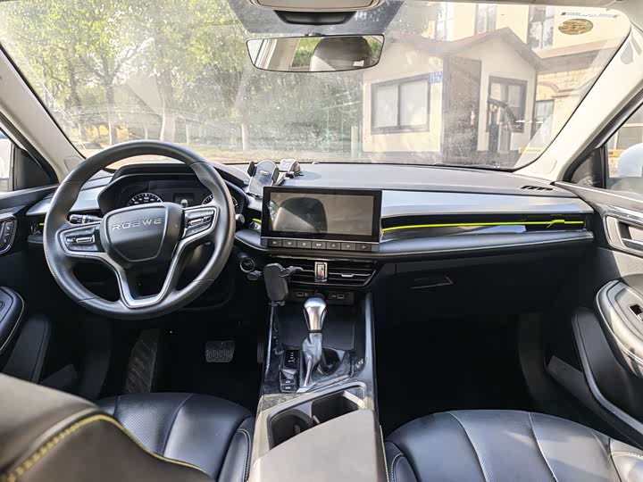 Фото 7 - Roewe i5