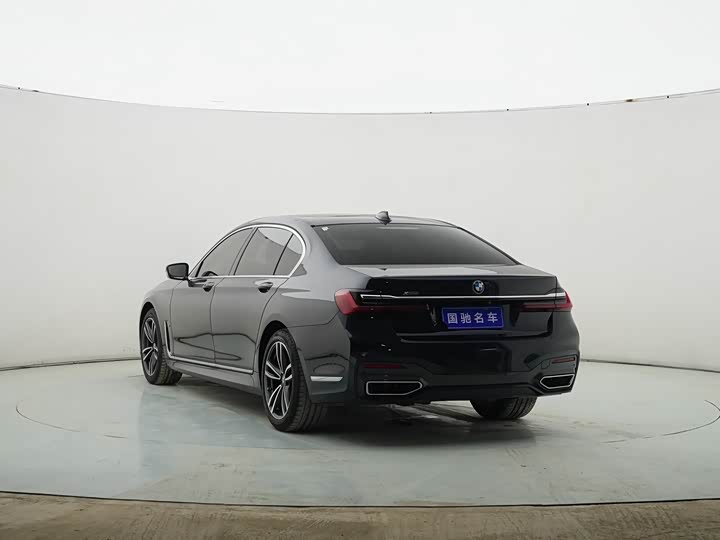 Фото 4 - BMW 7 Series