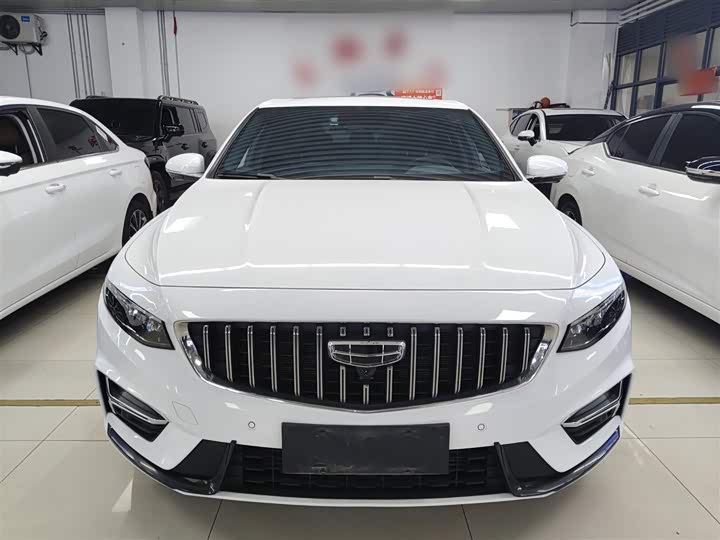 Фото 3 - Geely Preface