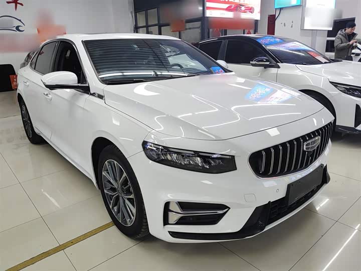 Фото 4 - Geely Preface