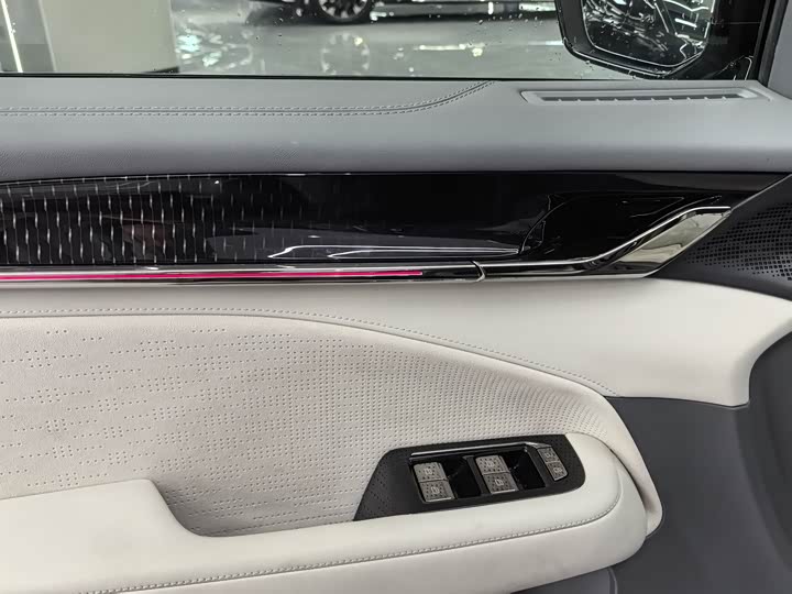 Фото 7 - Zeekr 009