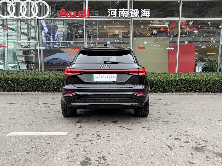 Фото 4 - Audi Q6L e-tron