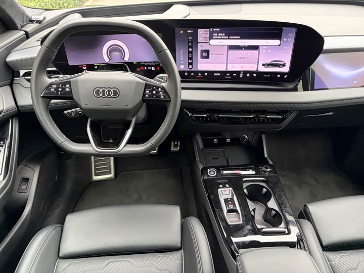 Фото 7 - Audi Q6L e-tron