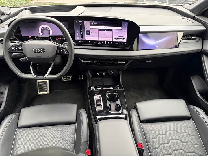 Фото 8 - Audi Q6L e-tron