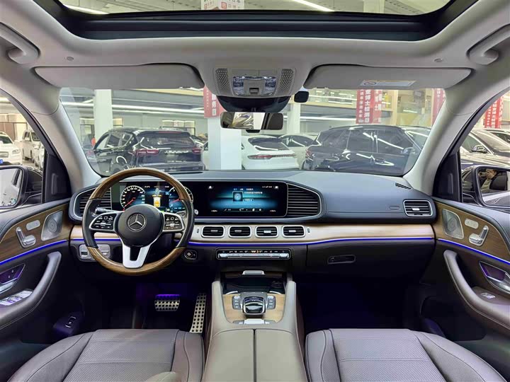 Фото 9 - Mercedes-Benz GLS-Class