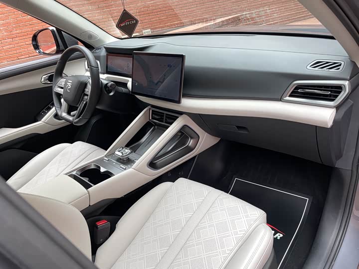 Фото 9 - BYD Yuan Up