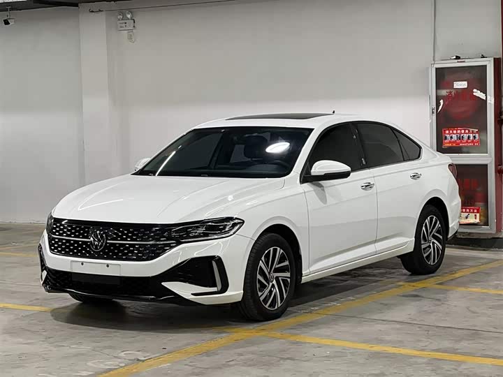 Фото 1 - Volkswagen Lavida