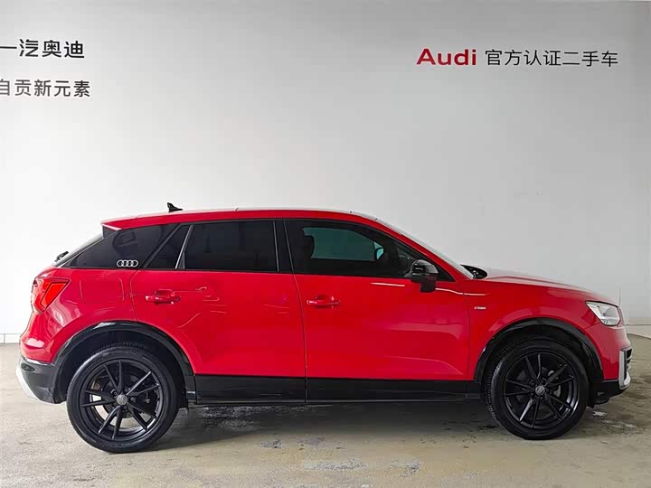 Фото 2 - Audi Q2L