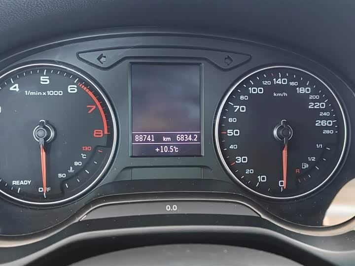 Фото 4 - Audi Q2L