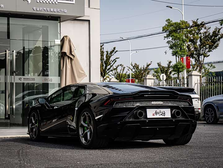 Фото 6 - Lamborghini Huracán
