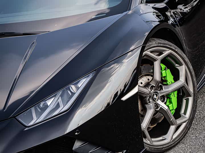 Фото 9 - Lamborghini Huracán