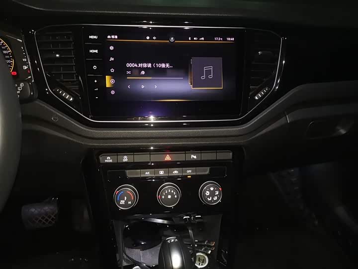 Фото 6 - Volkswagen T-Roc