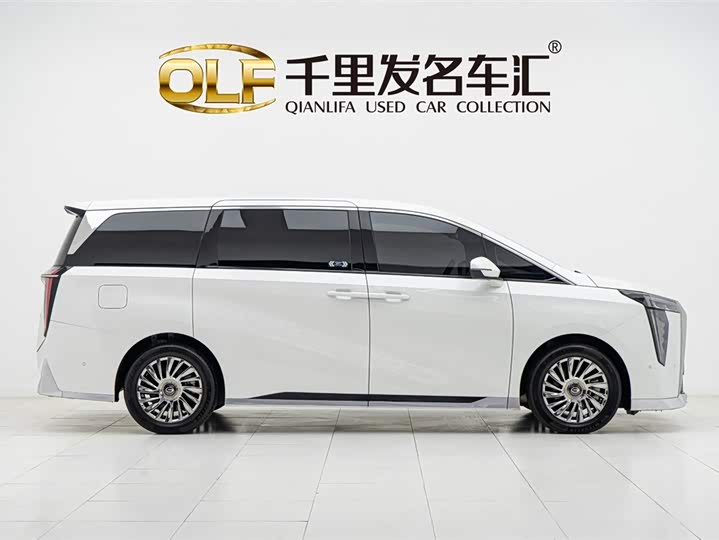 Фото 8 - GAC Trumpchi M8