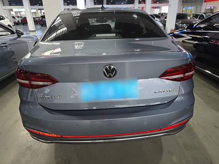 Фото 6 - Volkswagen Lavida