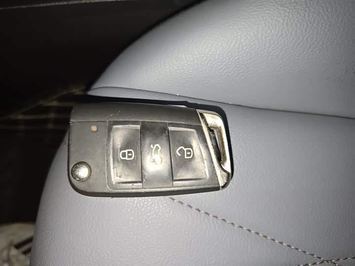 Фото 9 - Volkswagen Lavida