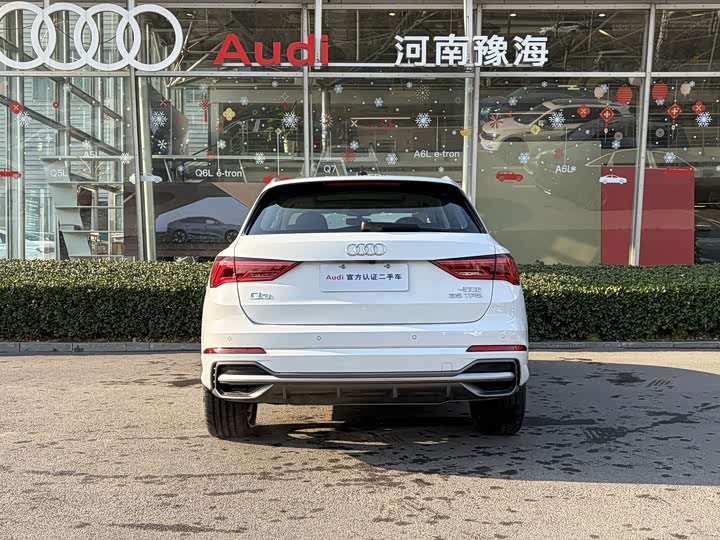 Фото 4 - Audi Q3
