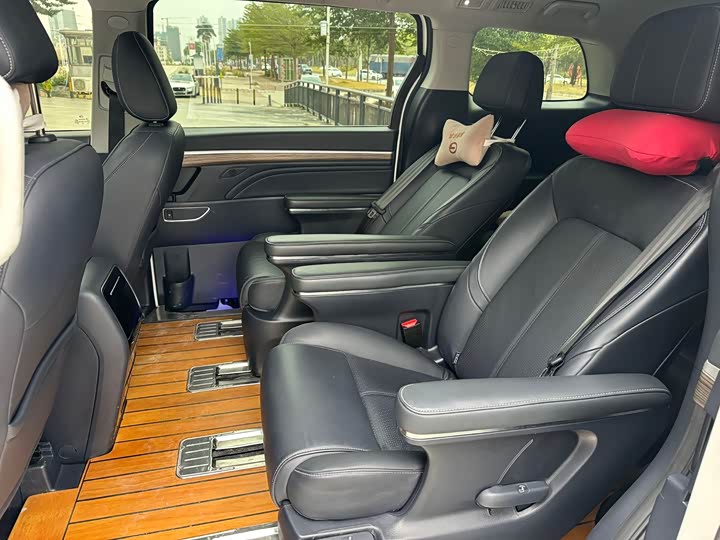 Фото 5 - GAC Trumpchi M8