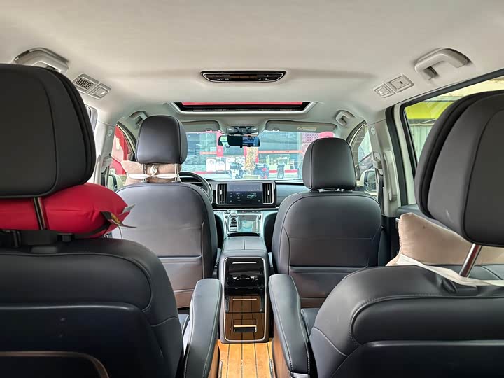 Фото 6 - GAC Trumpchi M8