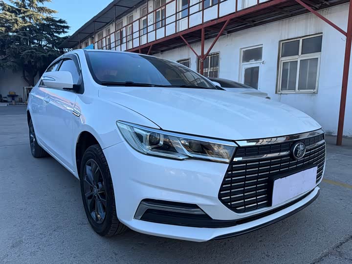 Фото 3 - BYD Qin EV