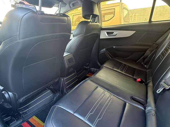 Фото 5 - BYD Qin EV