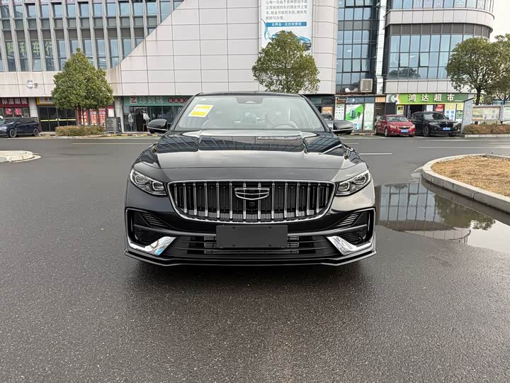 Фото 2 - Geely Preface