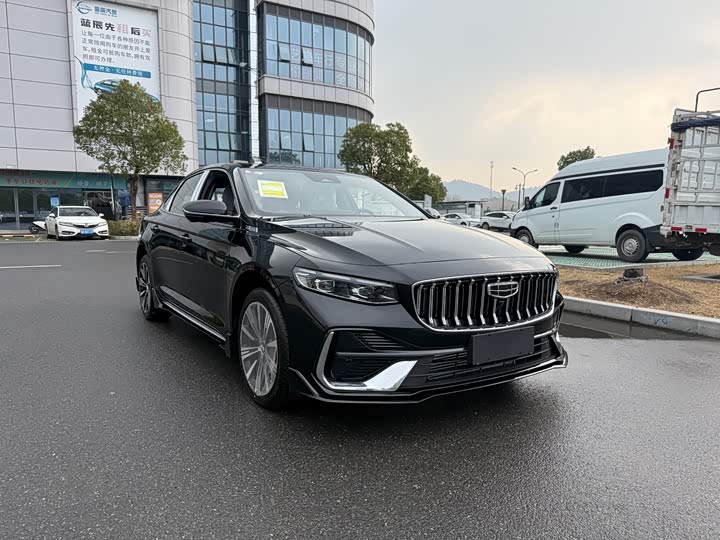 Фото 3 - Geely Preface