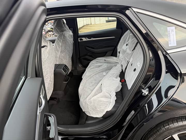 Фото 6 - Geely Preface