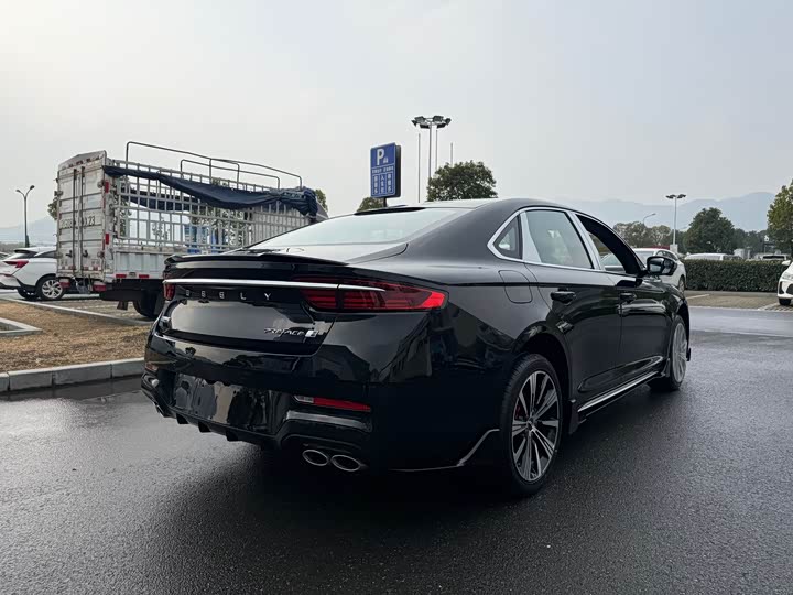 Фото 9 - Geely Preface