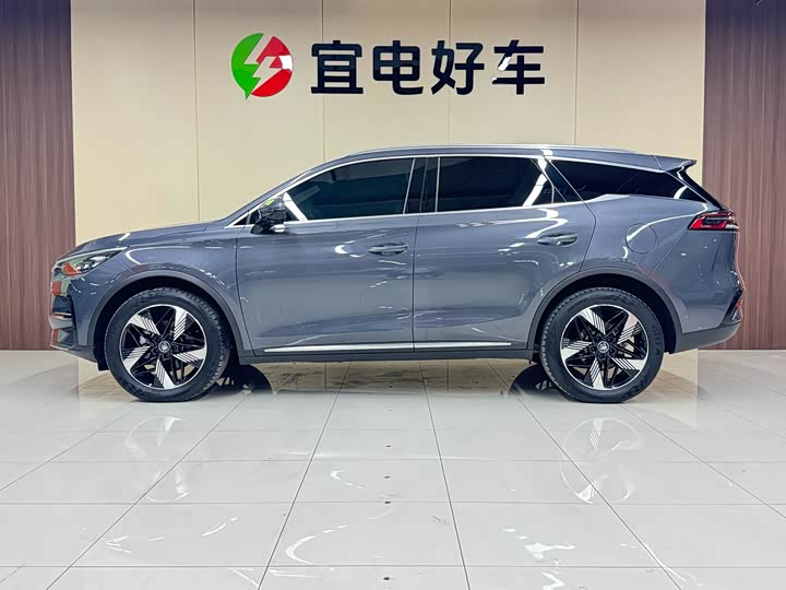 Фото 3 - BYD Tang Hybrid/EV