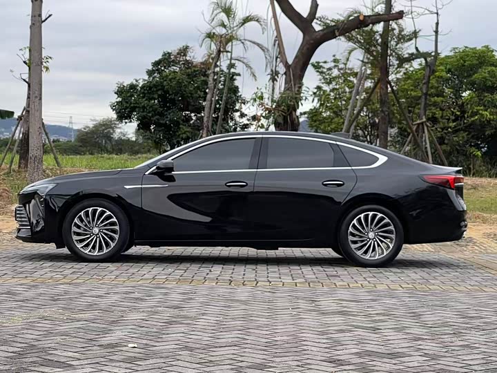 Фото 8 - Buick LaCrosse