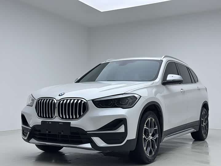 Фото 1 - BMW X1