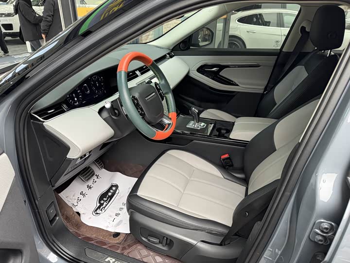 Фото 8 - Land Rover Range Rover Evoque L